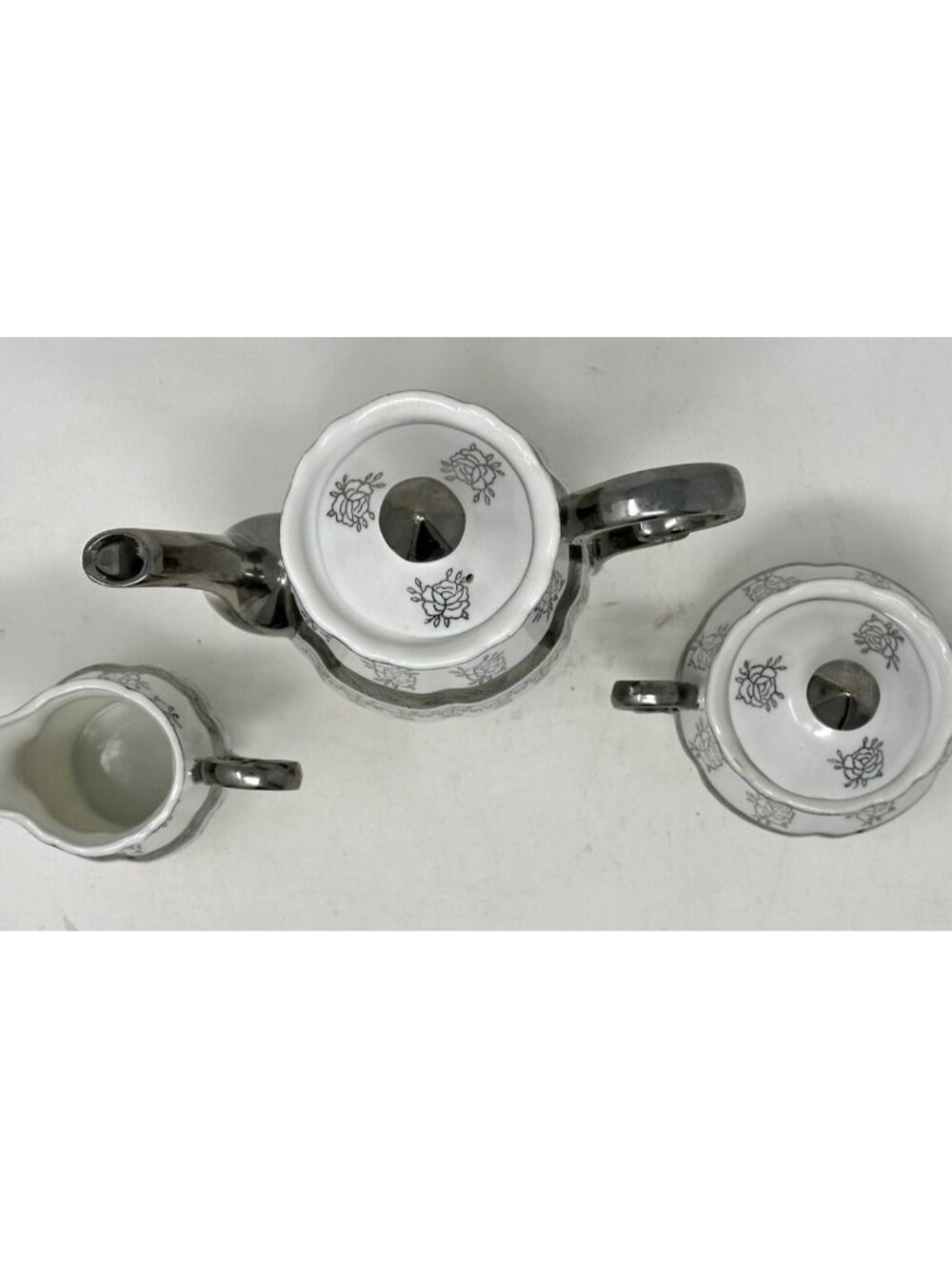 STERLING CHINA 3 Pce Set Tea Pot w/Lid Creamer Sugar Floral Platinum Trim Japan - Picture 5 of 10